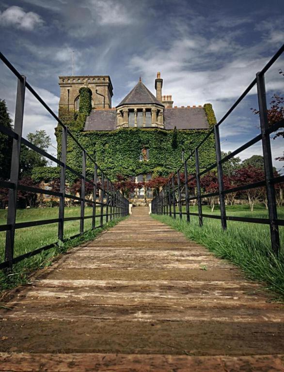 The Rudloe Near Bath - Marco Pierre White Hotel Коршам Екстериор снимка