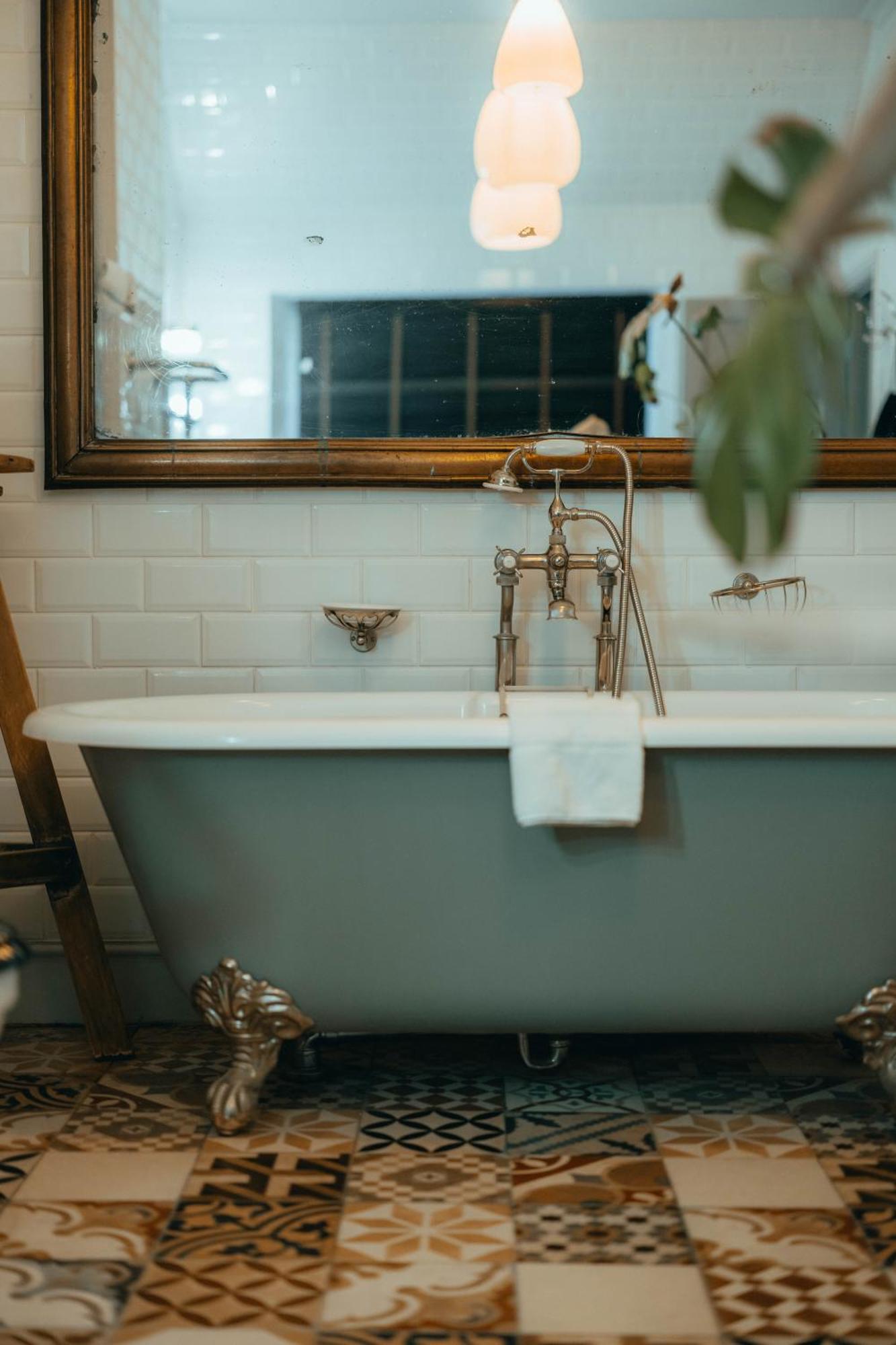 The Rudloe Near Bath - Marco Pierre White Hotel Коршам Екстериор снимка