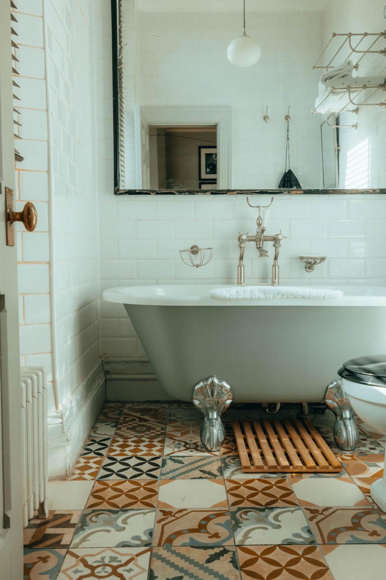 The Rudloe Near Bath - Marco Pierre White Hotel Коршам Екстериор снимка